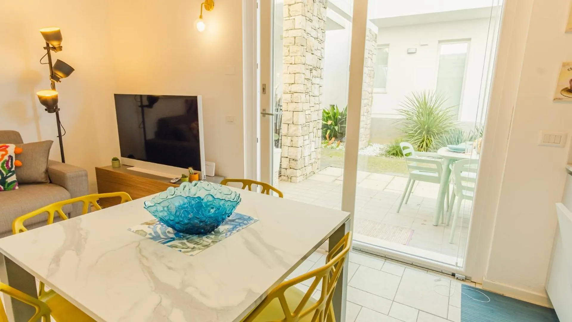Casa Matilda - Italian Homing Apartment Padenghe sul Garda Italy